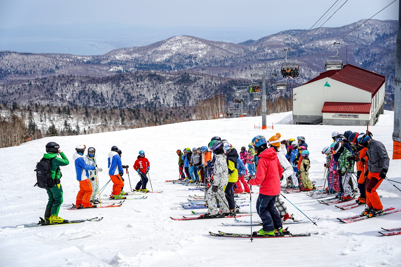 札幌国際スキー場 プロスキーヤー・吉田勝大 presents『M’s Ski Salon感謝祭』 総勢60名超、みんなで楽しく春スキーセッション(^O^)／